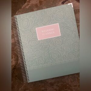Wedding Planner - mint spiral binder to fill in